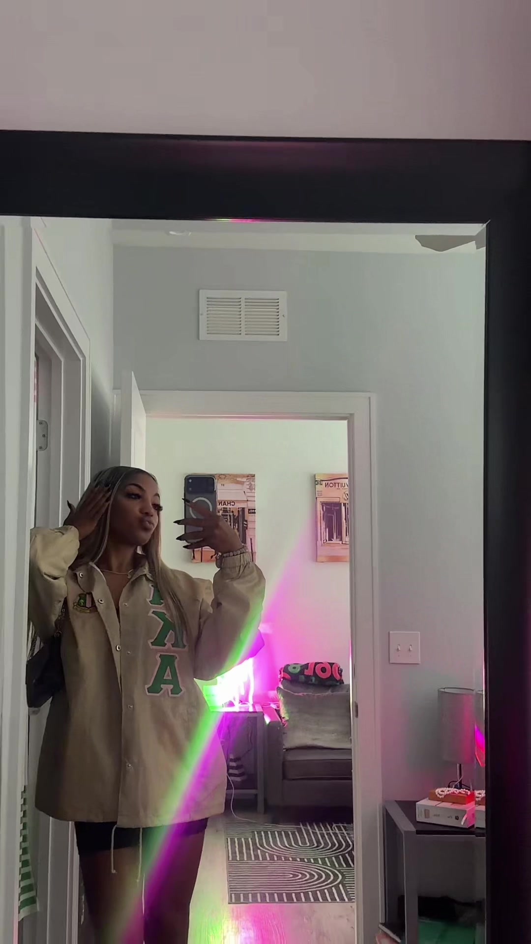 @SYDNI SIMONE