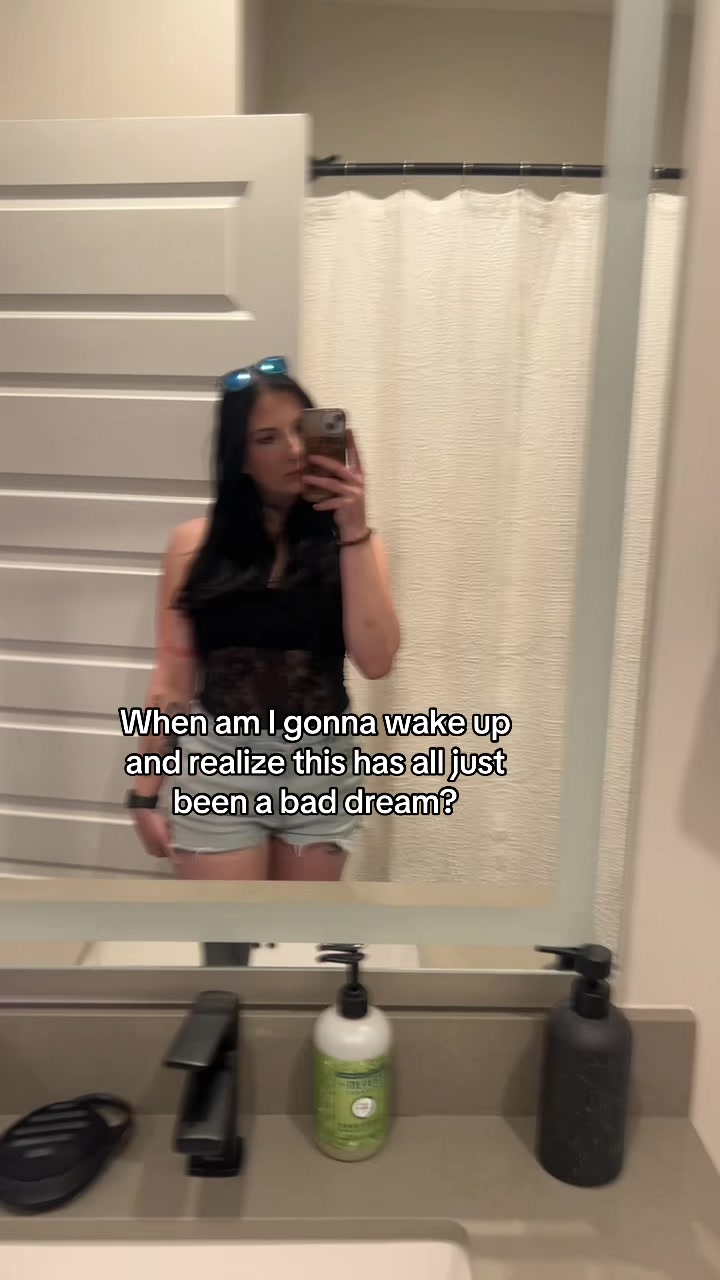 @Liv 🧛🏼&zwj;♀️