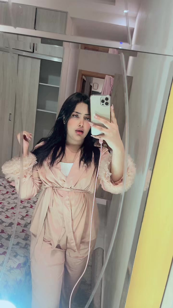 @lailaariche