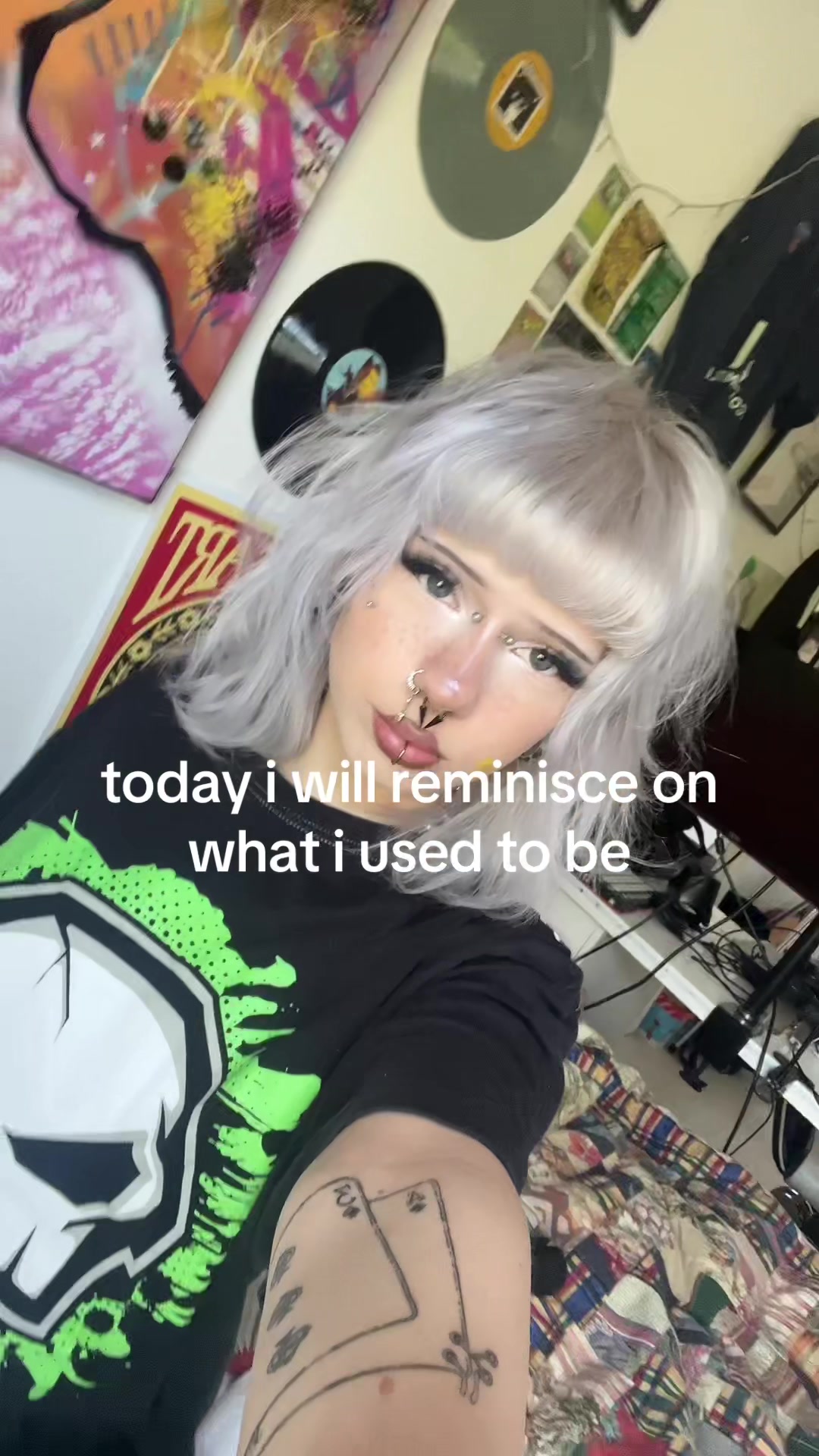 @Scarlet100xx