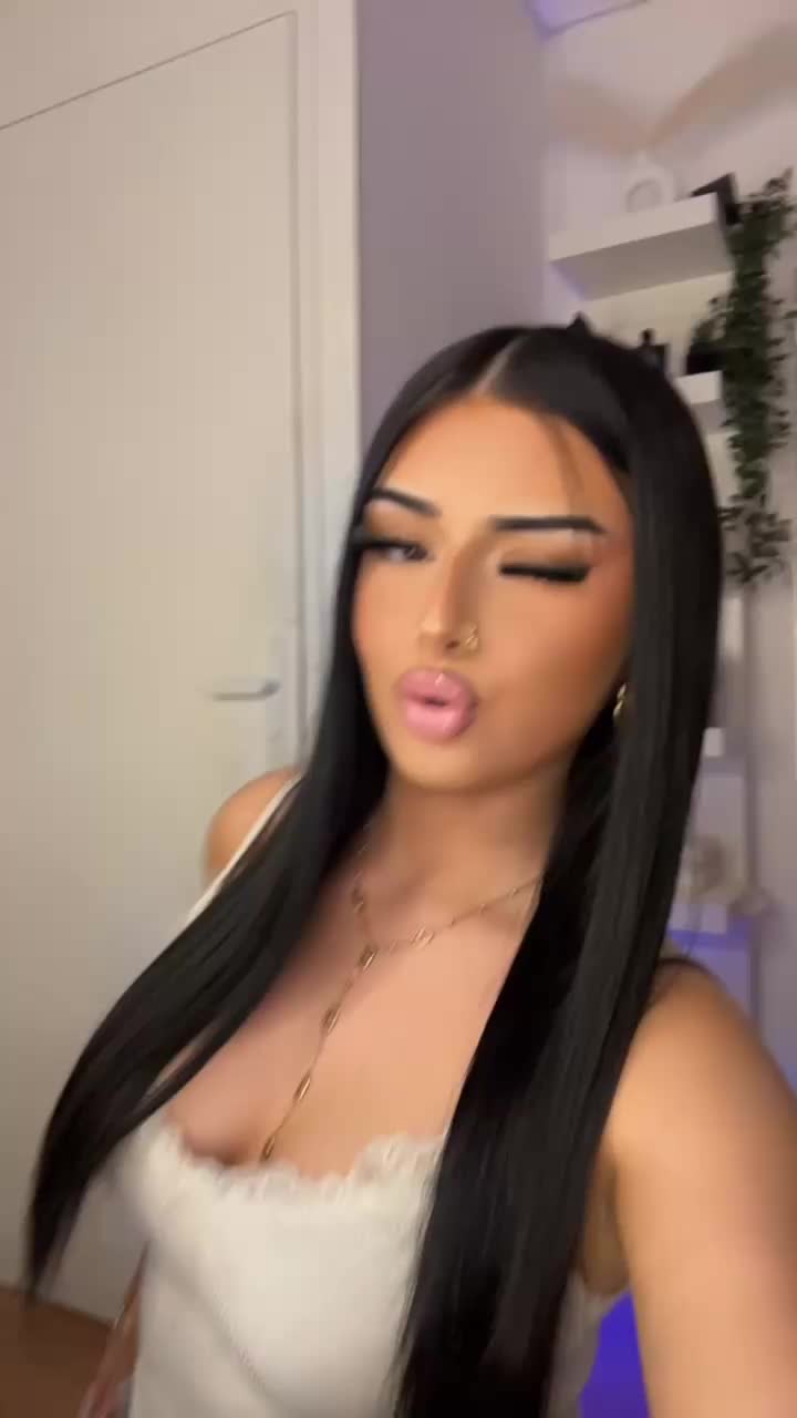 @𝑳𝑵 🍒