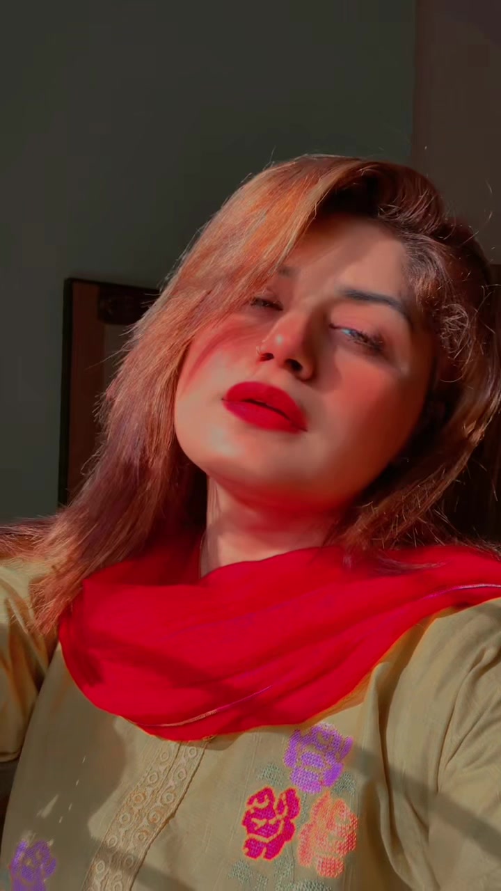 @AshU🦋mAliK