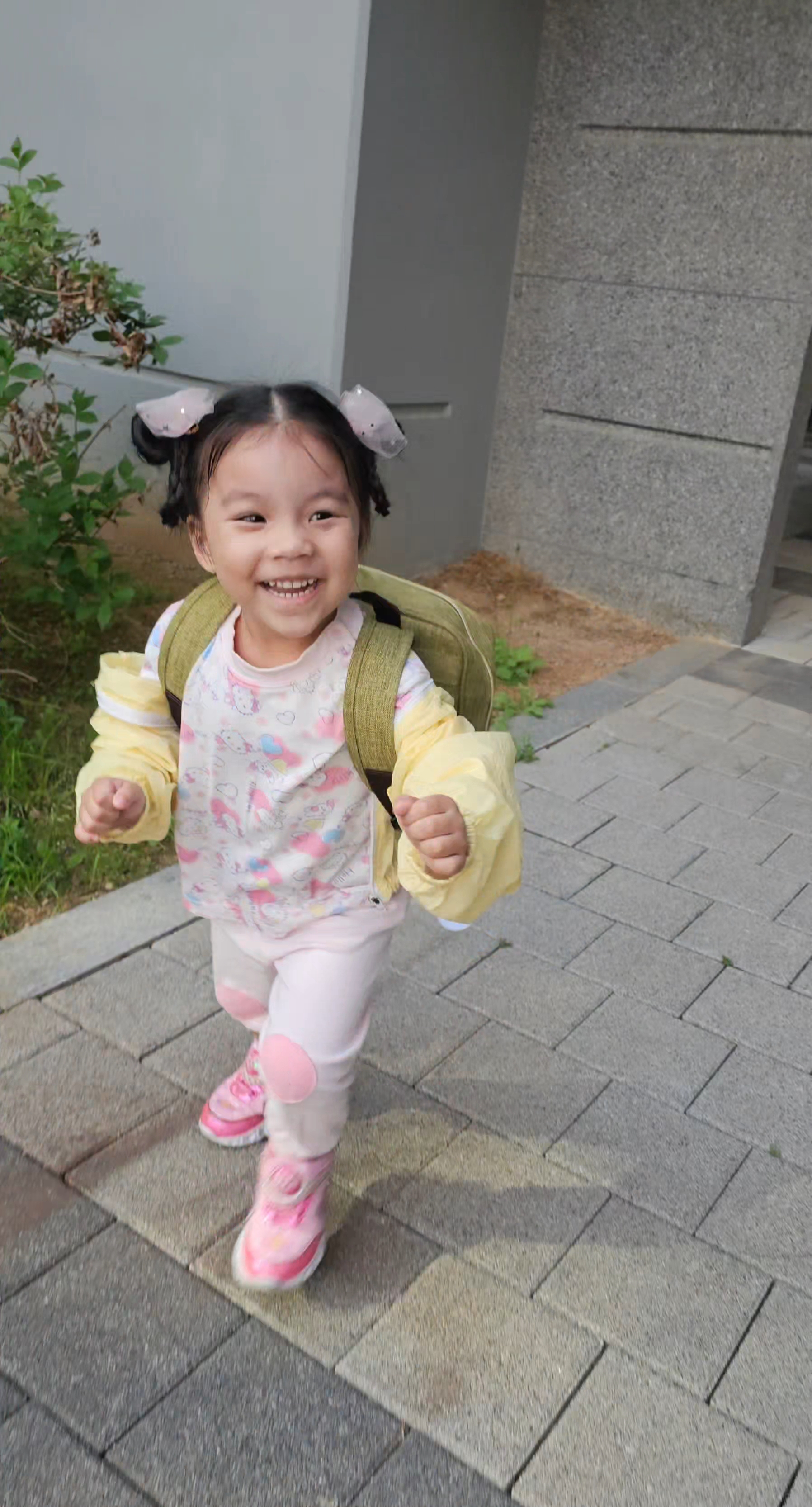 @yuna yujun omma 👨&zwj;👩&zwj;👧&zwj;👦