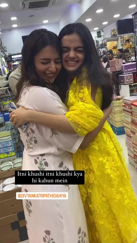 @RUHAANIKA DHAWAN
