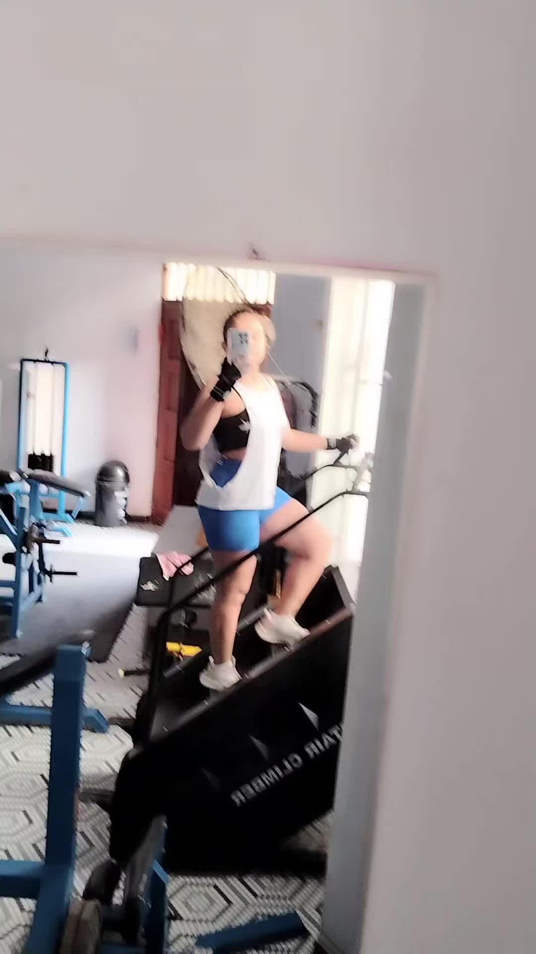 @Leydi ✨