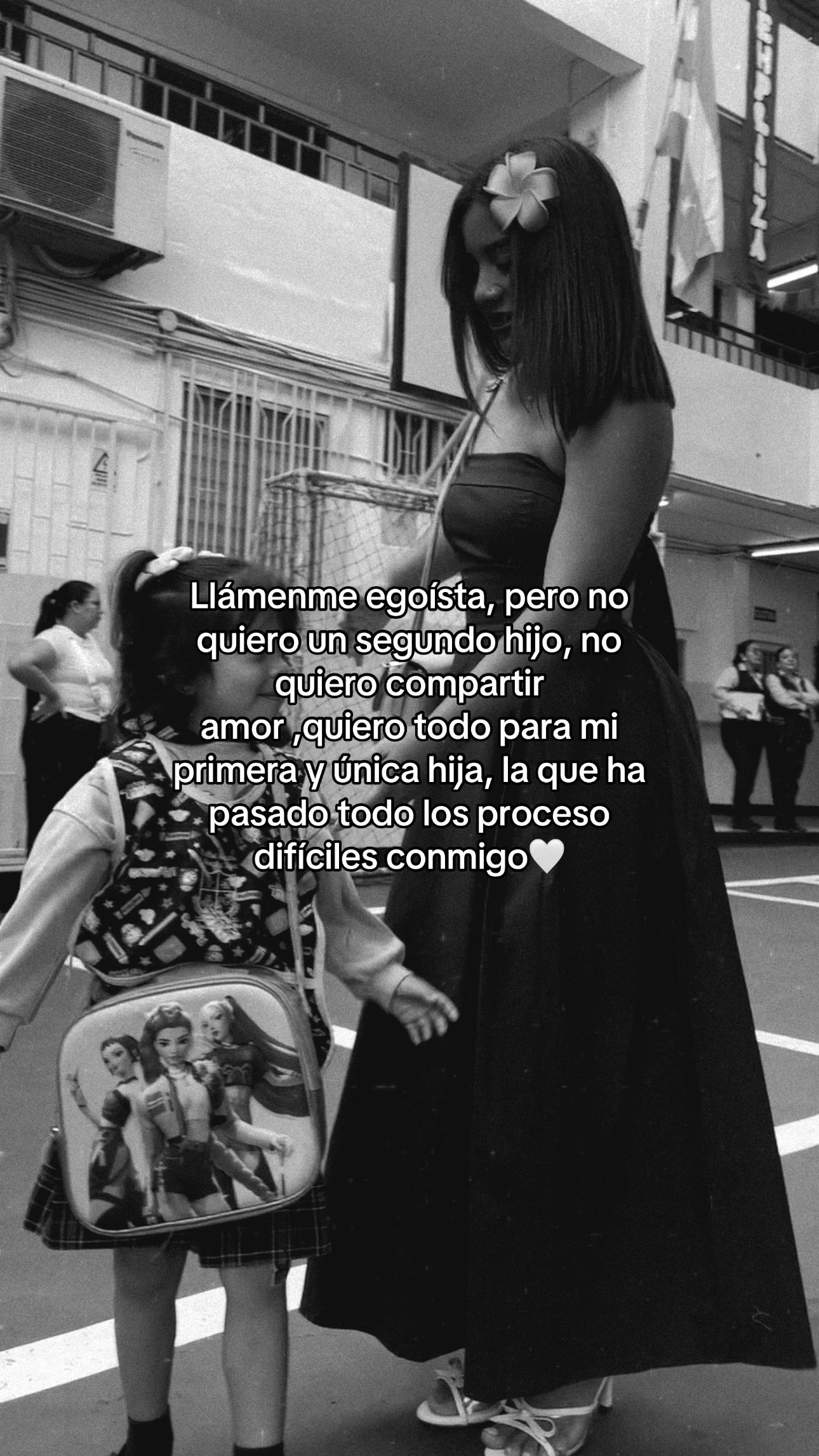 @DOMENICA VELOZ