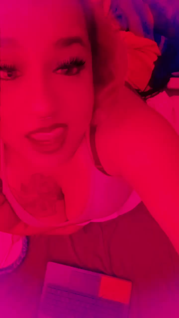 @MaryJane🦋 420🍃