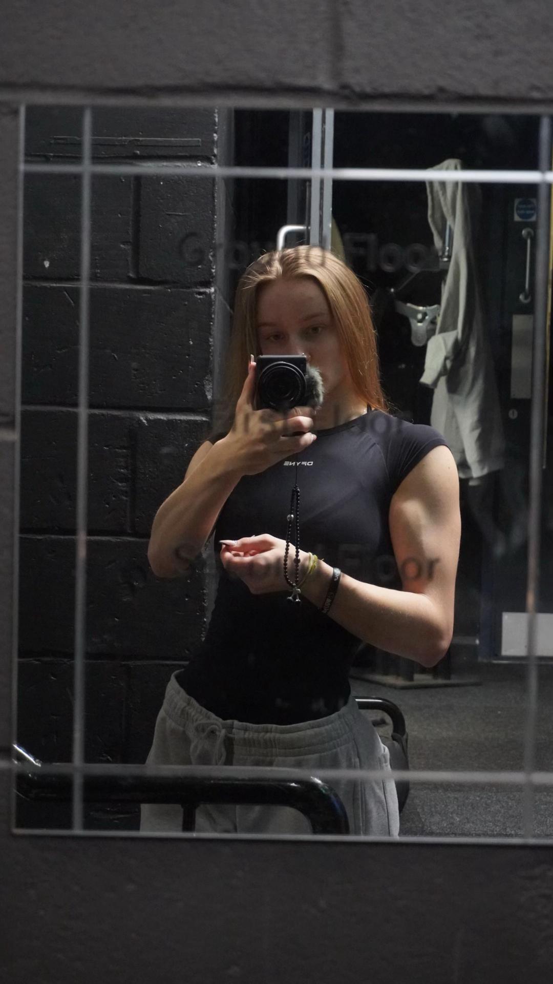 @TheCurlGirl