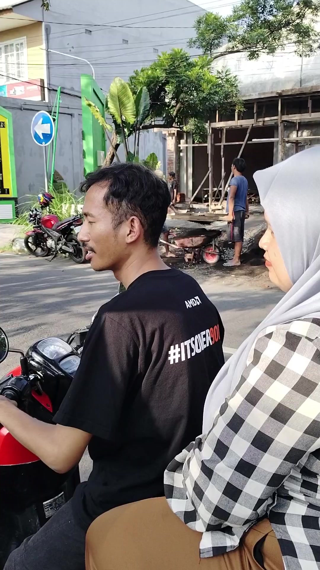 @Intermedia Komputer