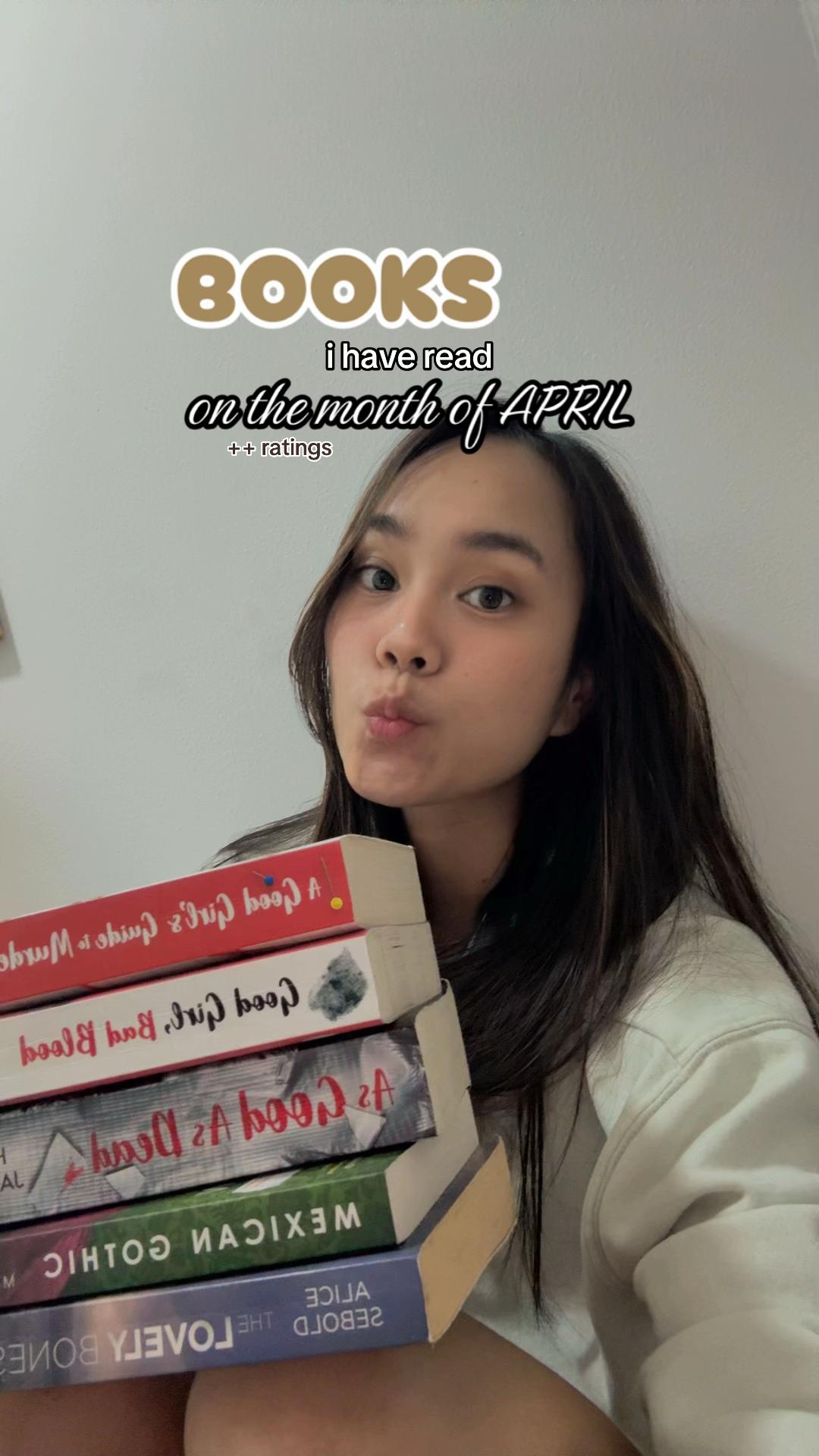 @sofiathefirst 📚
