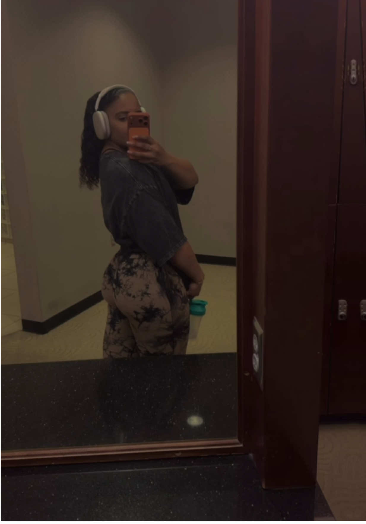 @sademarae17