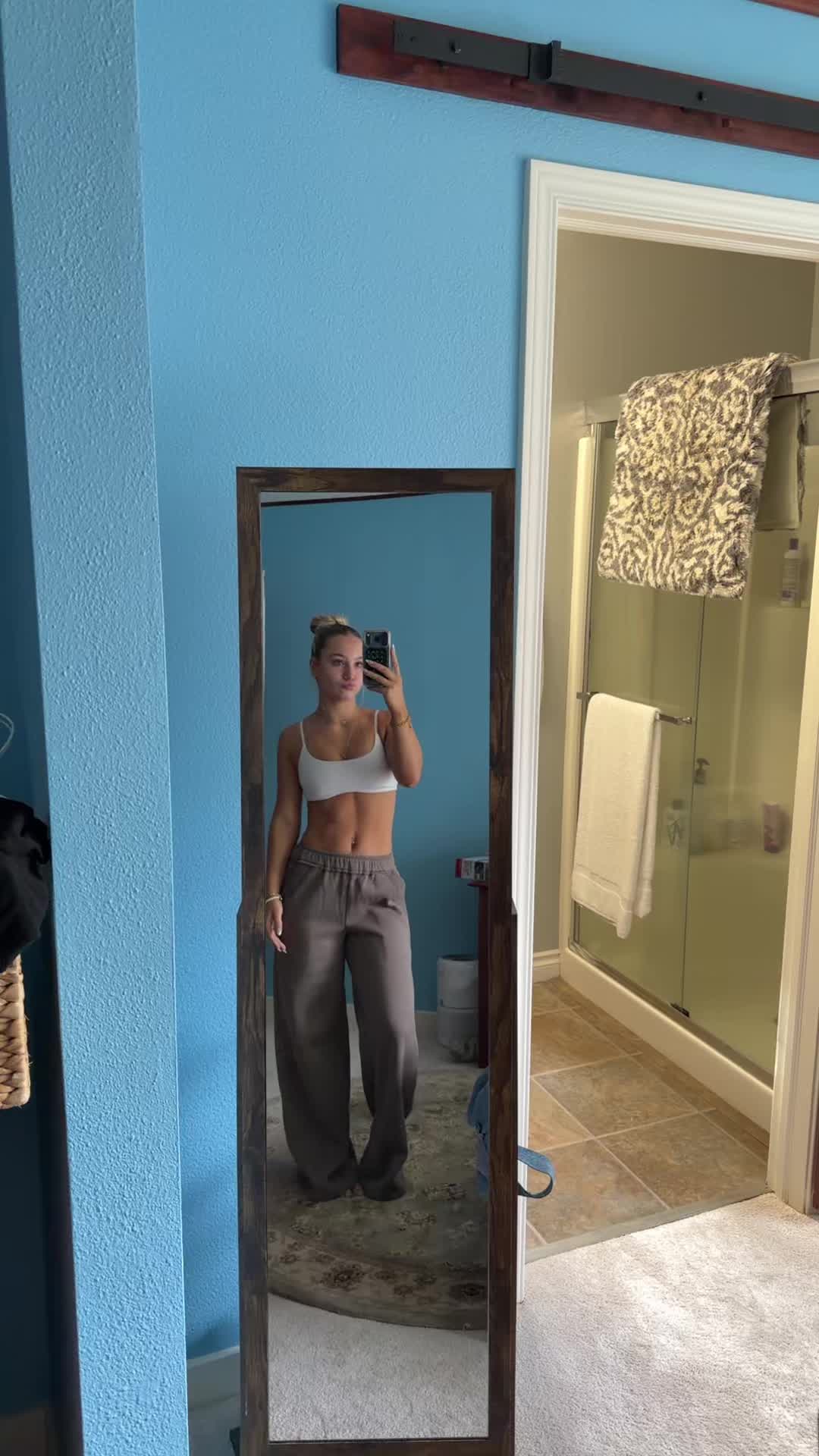 @sophiaclasenn