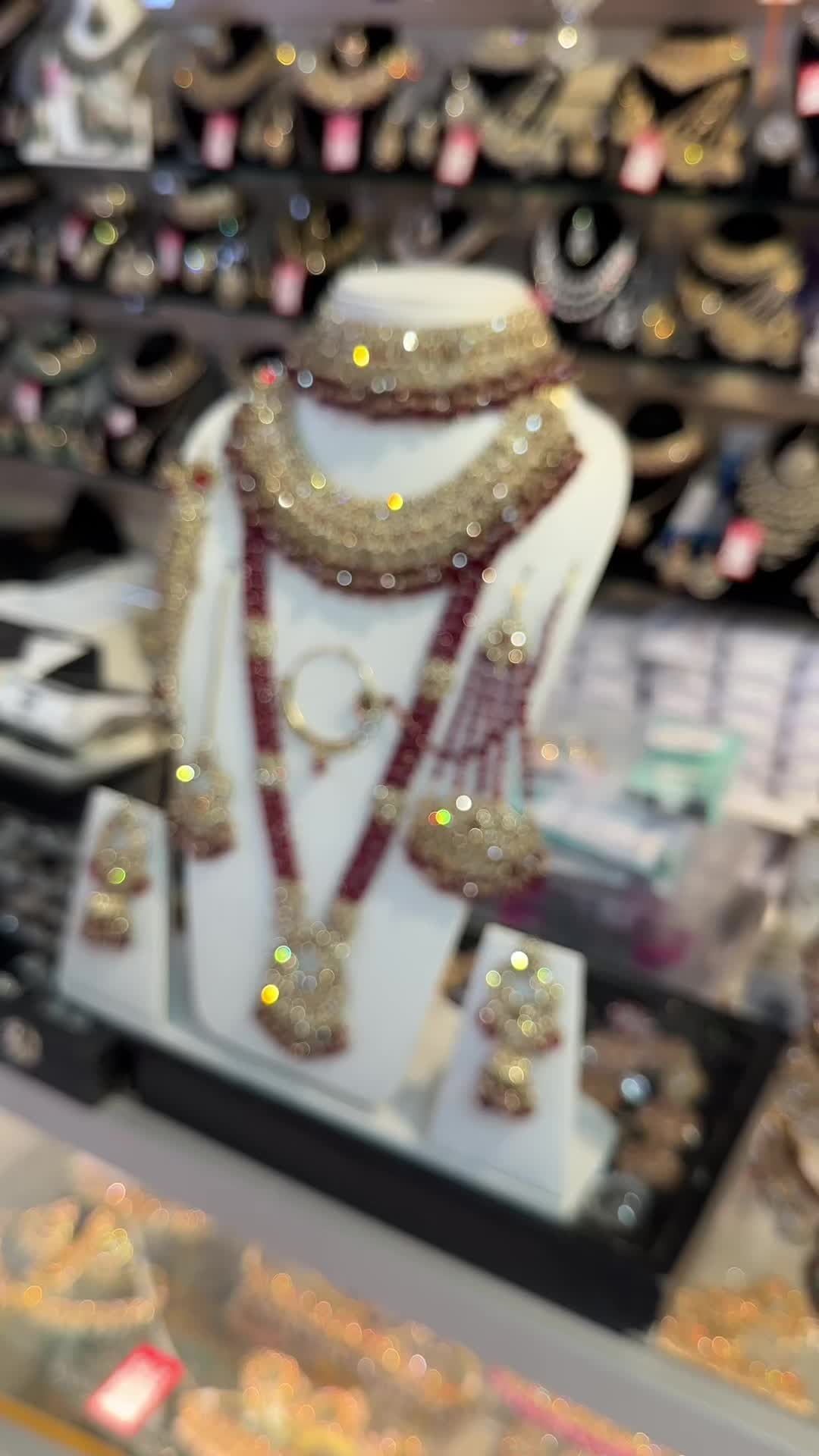 @FashionHouse438D