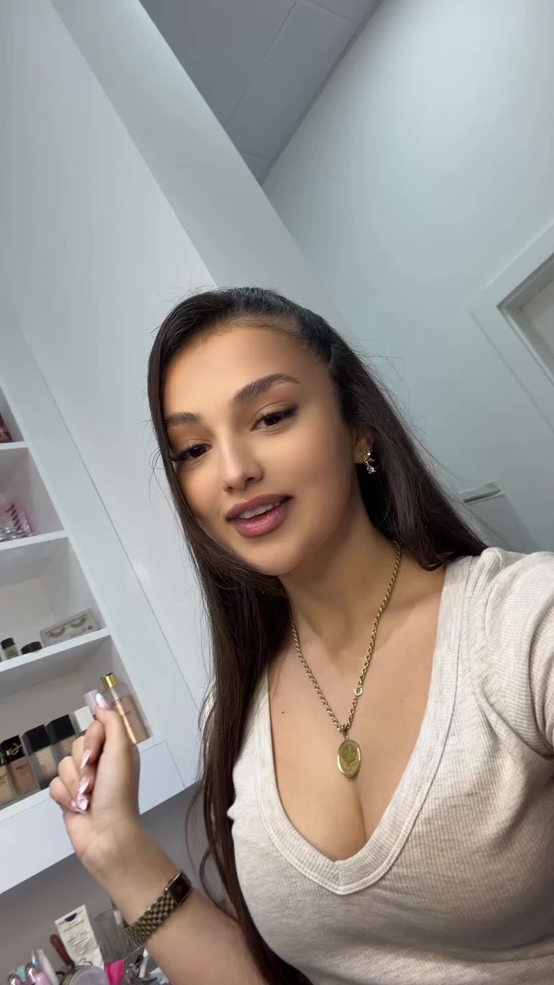 @EraBegolli