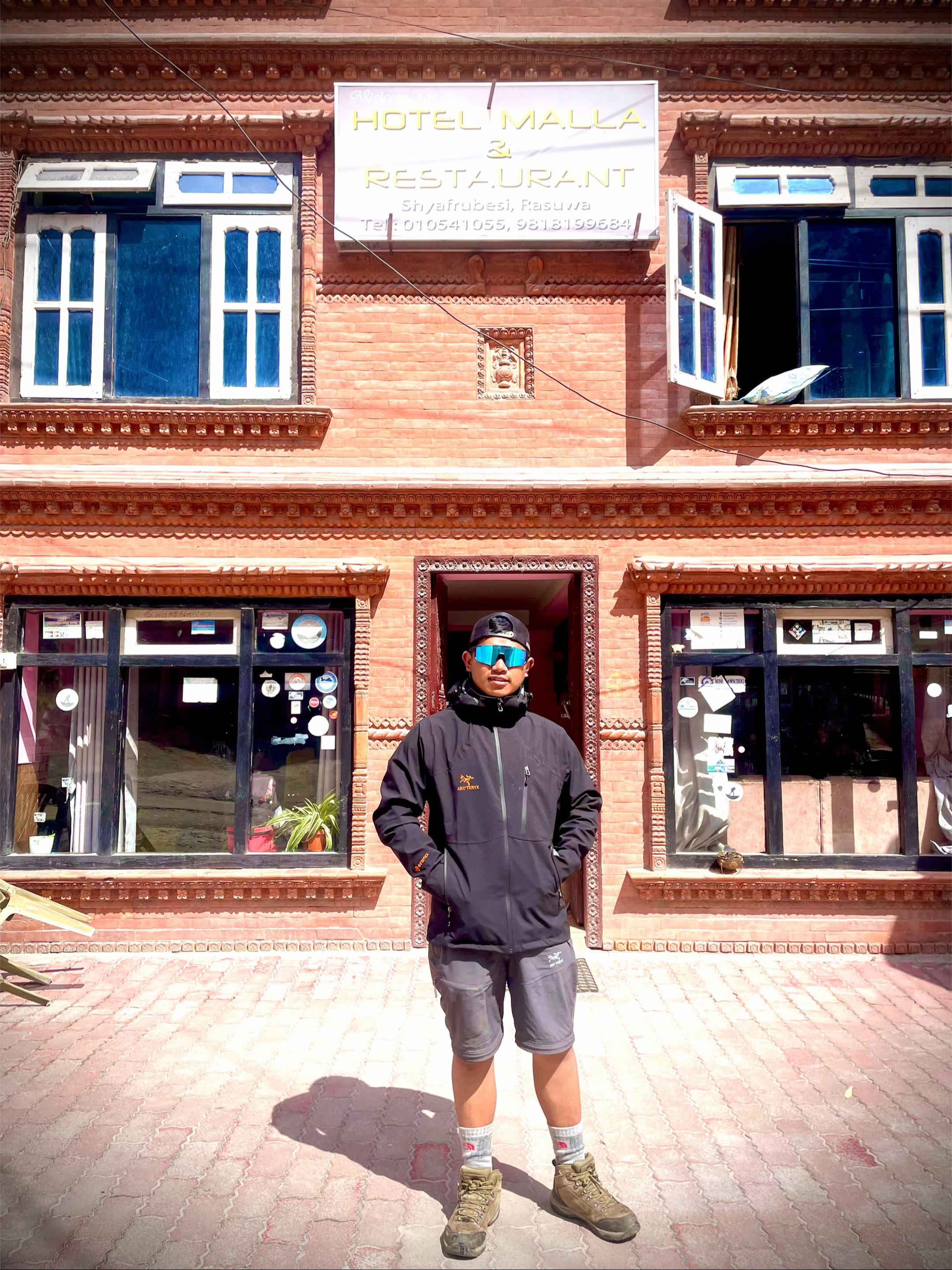 @Magar 🇫🇷❤️🇳🇵