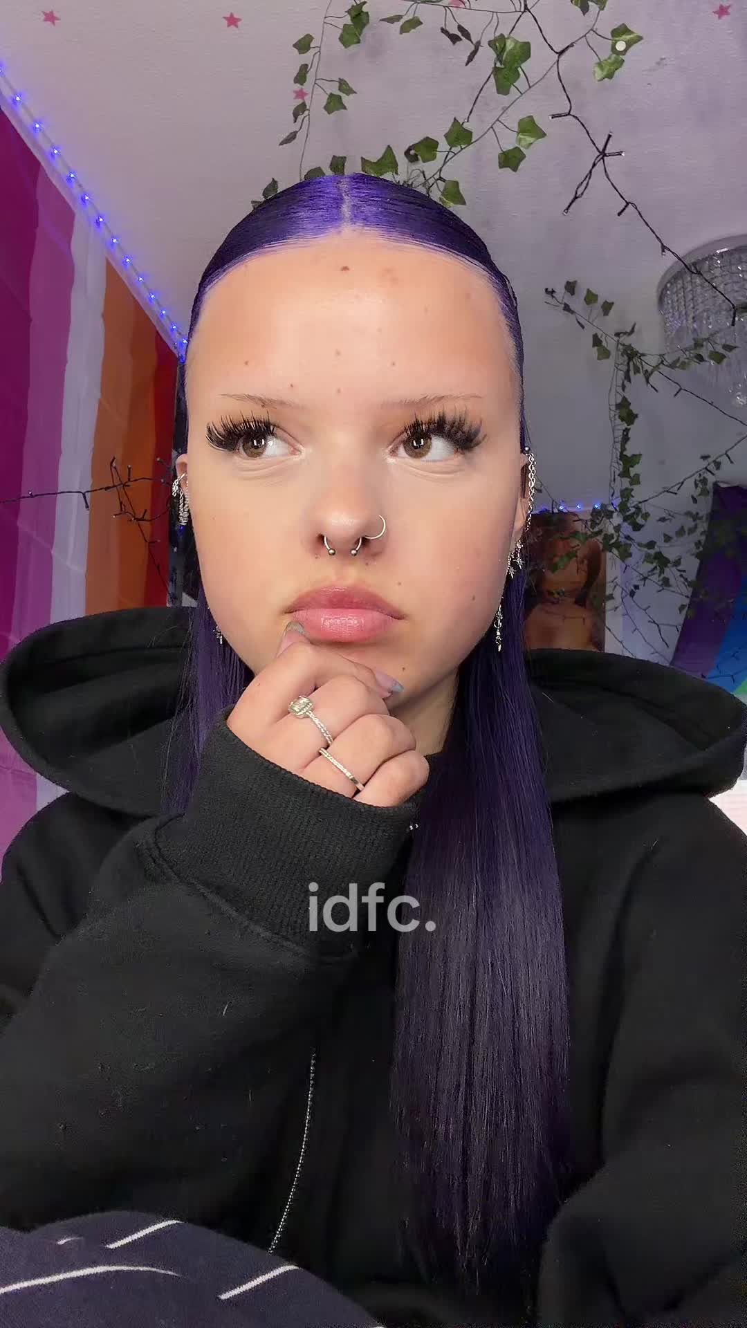 @⚢