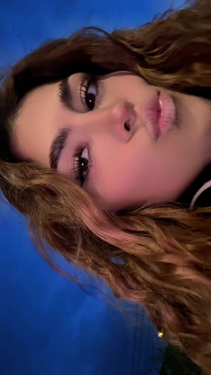 @𝑨𝒓𝒊𝒂𝒏𝒏𝒂