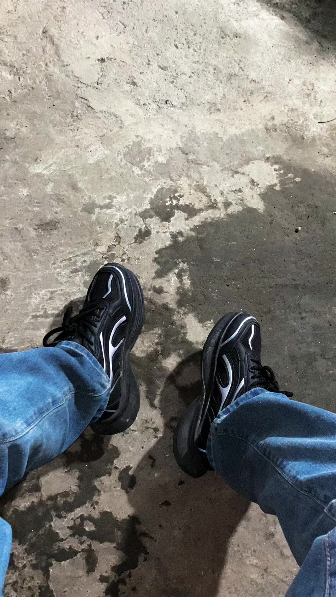 @Hm