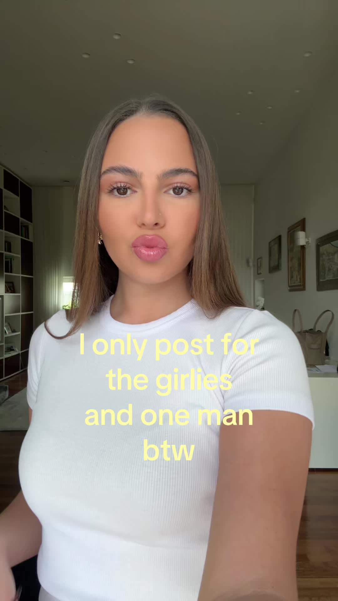 @Lejlona