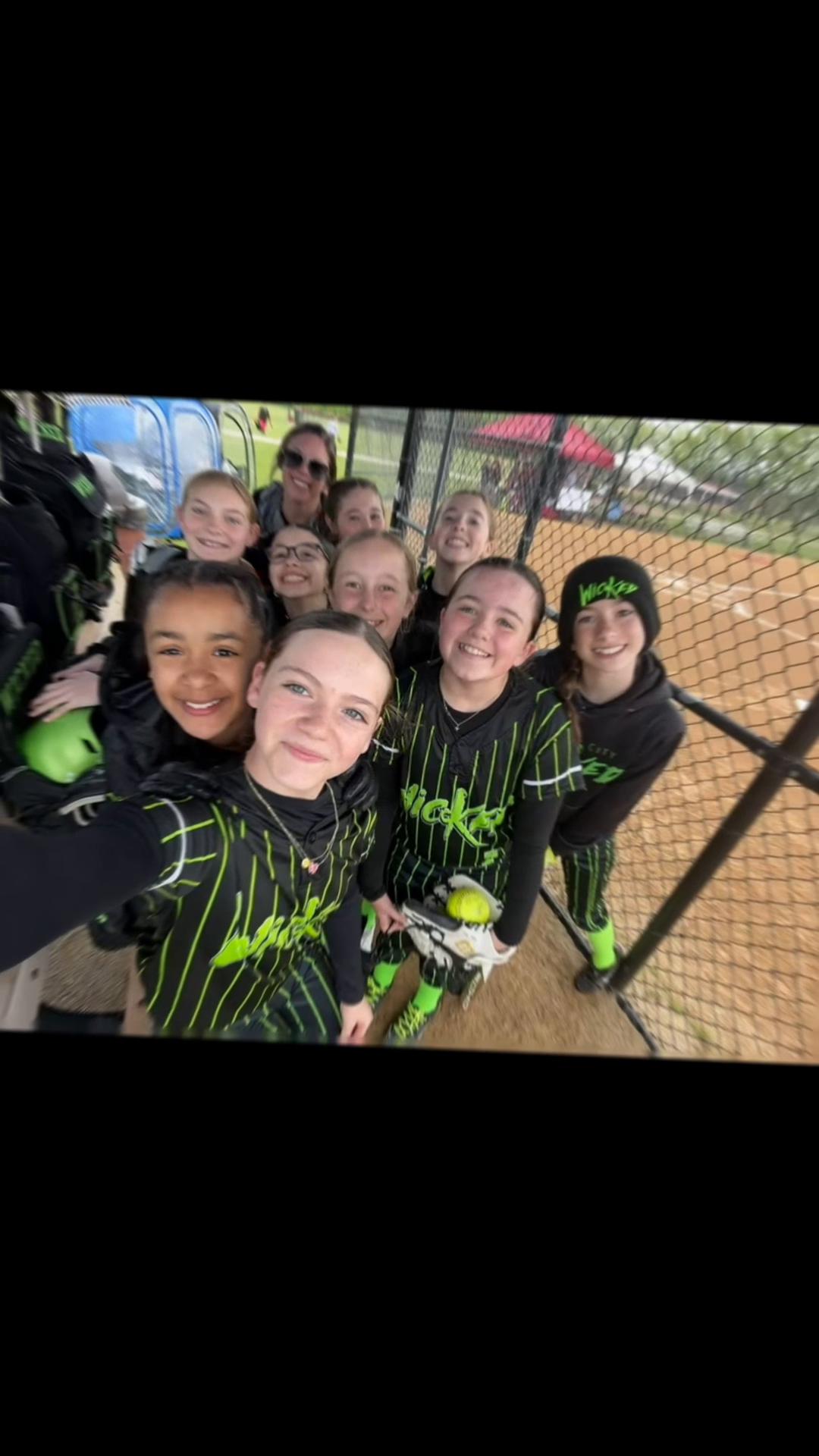 @Windy City Wicked Softball