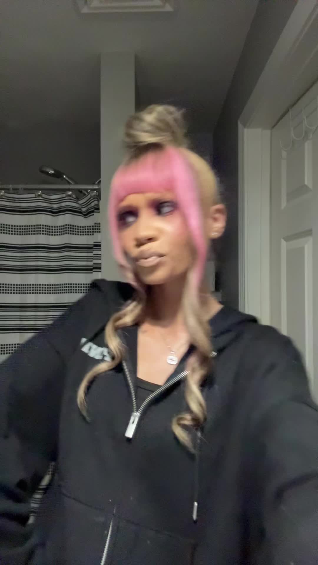 @shaianatalia