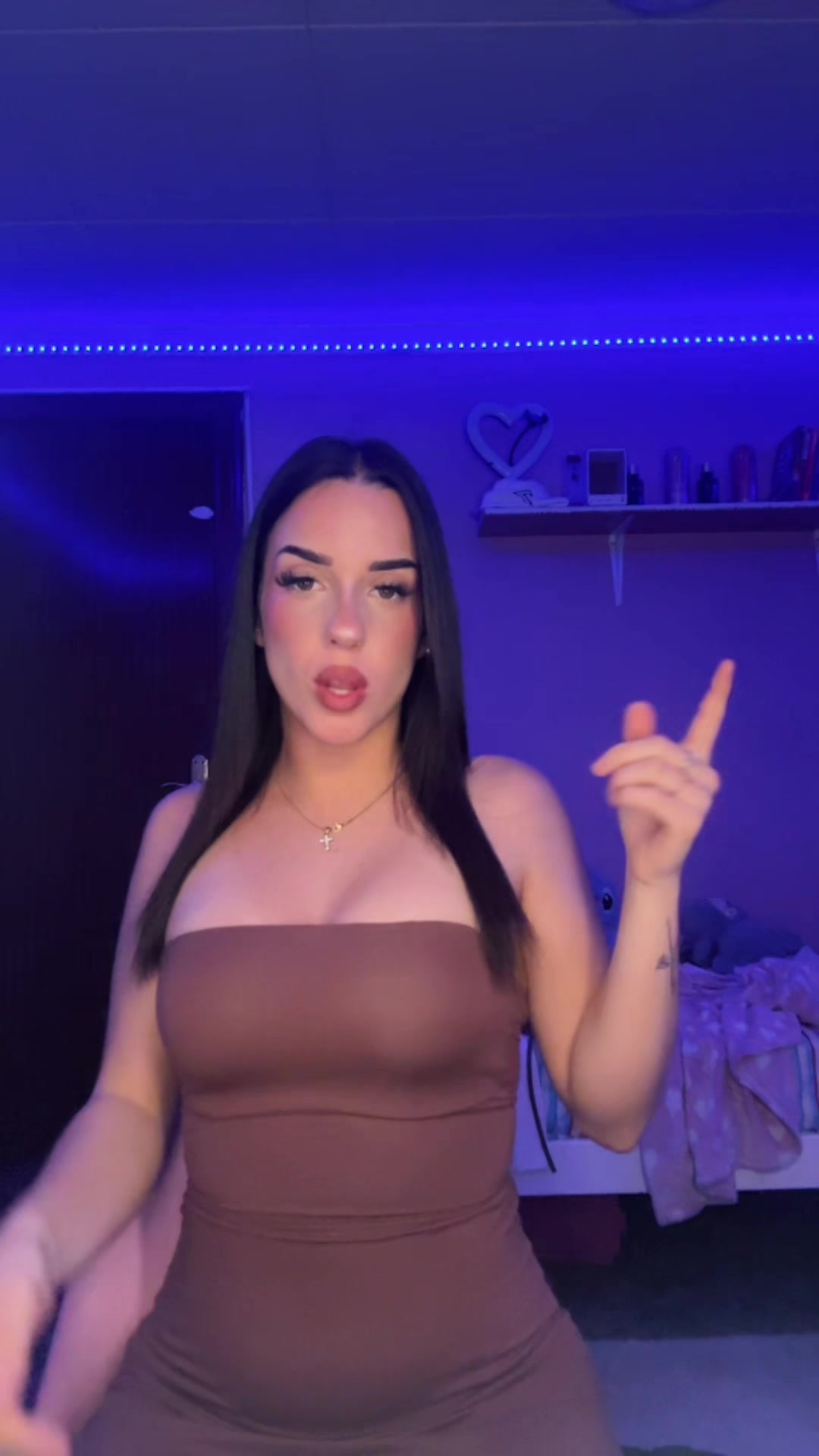 @𝒶𝒾𝓃𝒽ℴ𝒶 ✝️