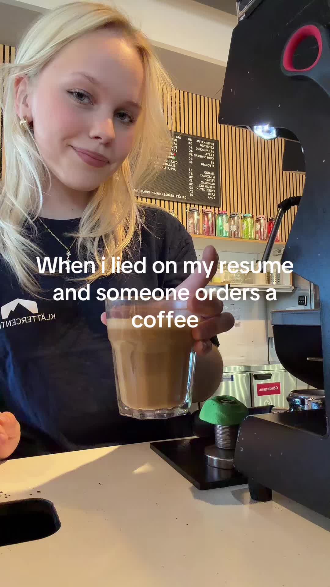 @elisedrinksalmondmilk