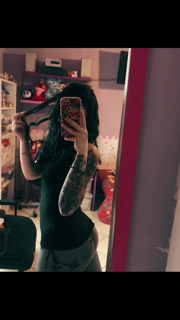 @Aboutmekc_