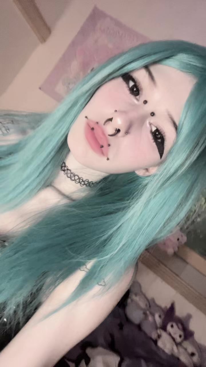 @deadgothlia
