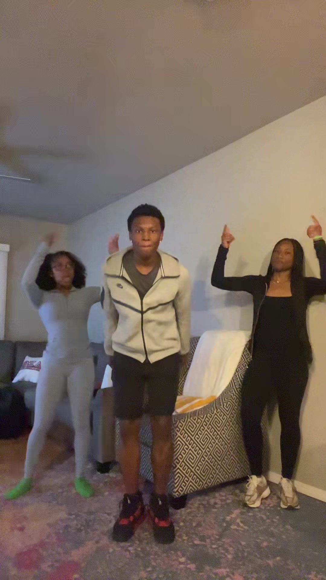 @useruno