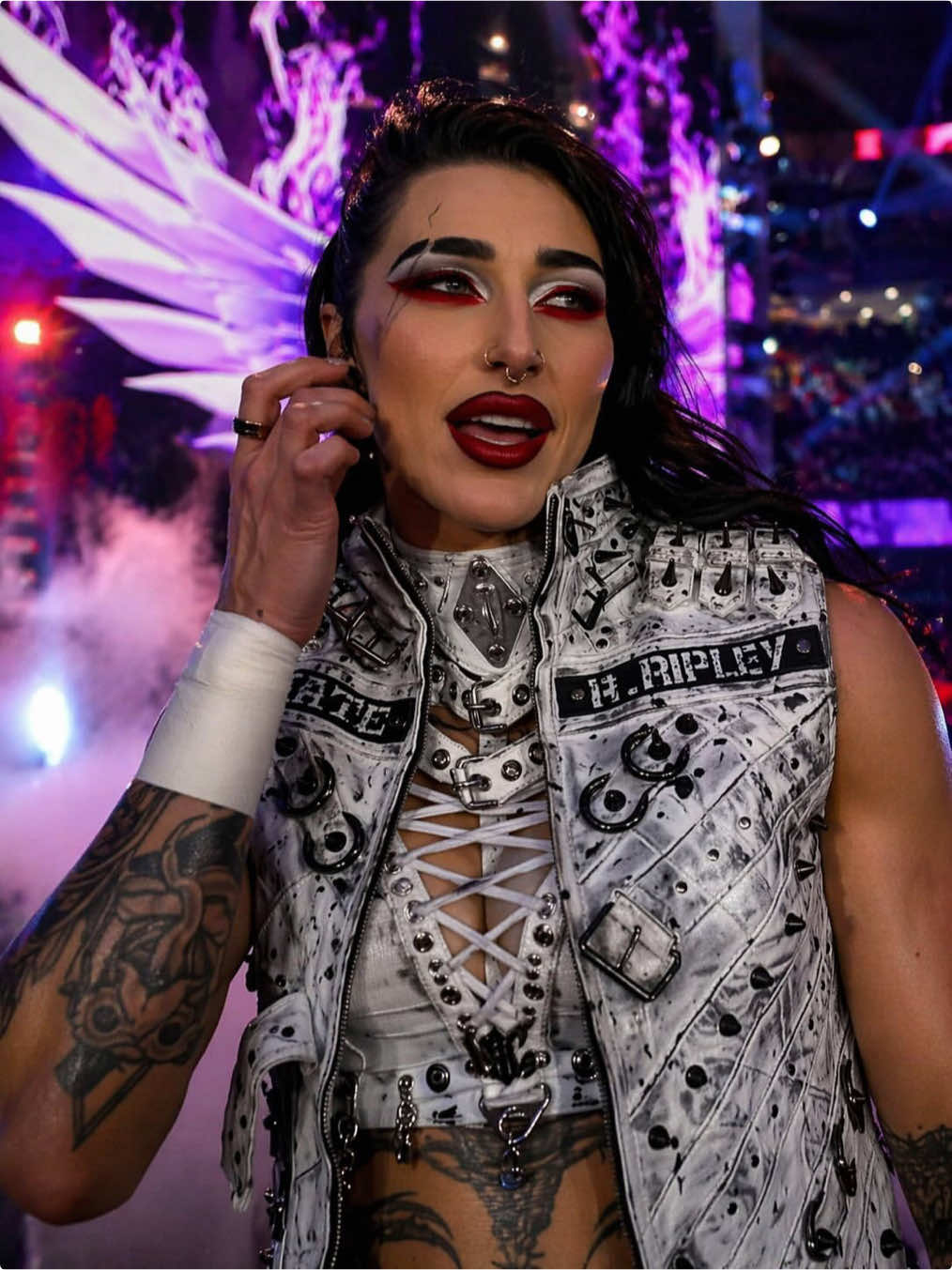 @Monique 🖤