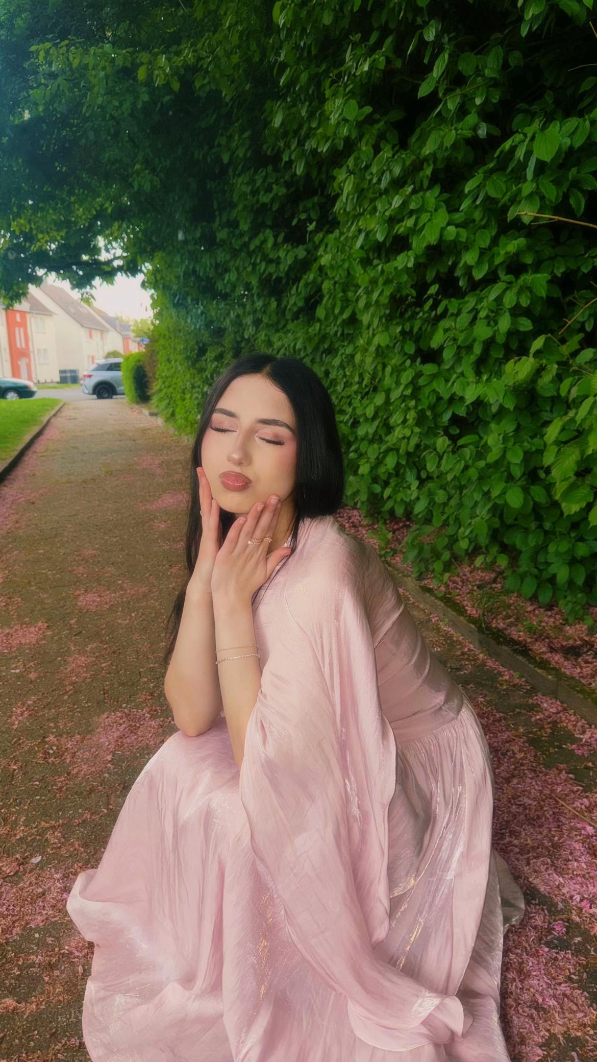 @𝓣𝓪𝓼𝓷𝓲𝓶