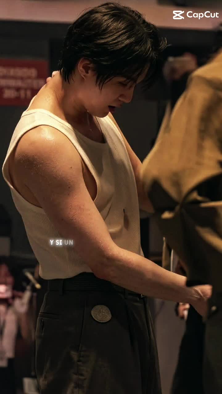 @💜ᗷTS⟭⟬💜💜🅐🅡🅜🅨⁷⟬⟭💜girl💜
