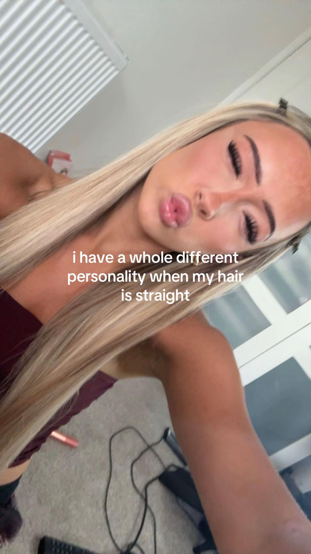 @livhowellll