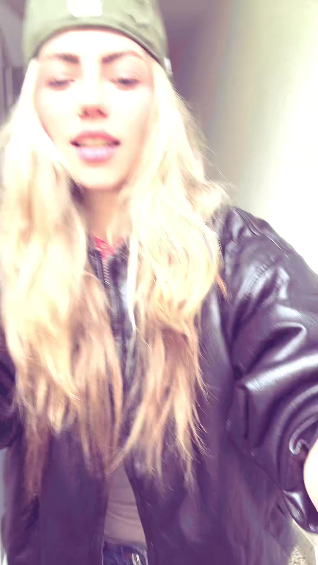 @QUEENV