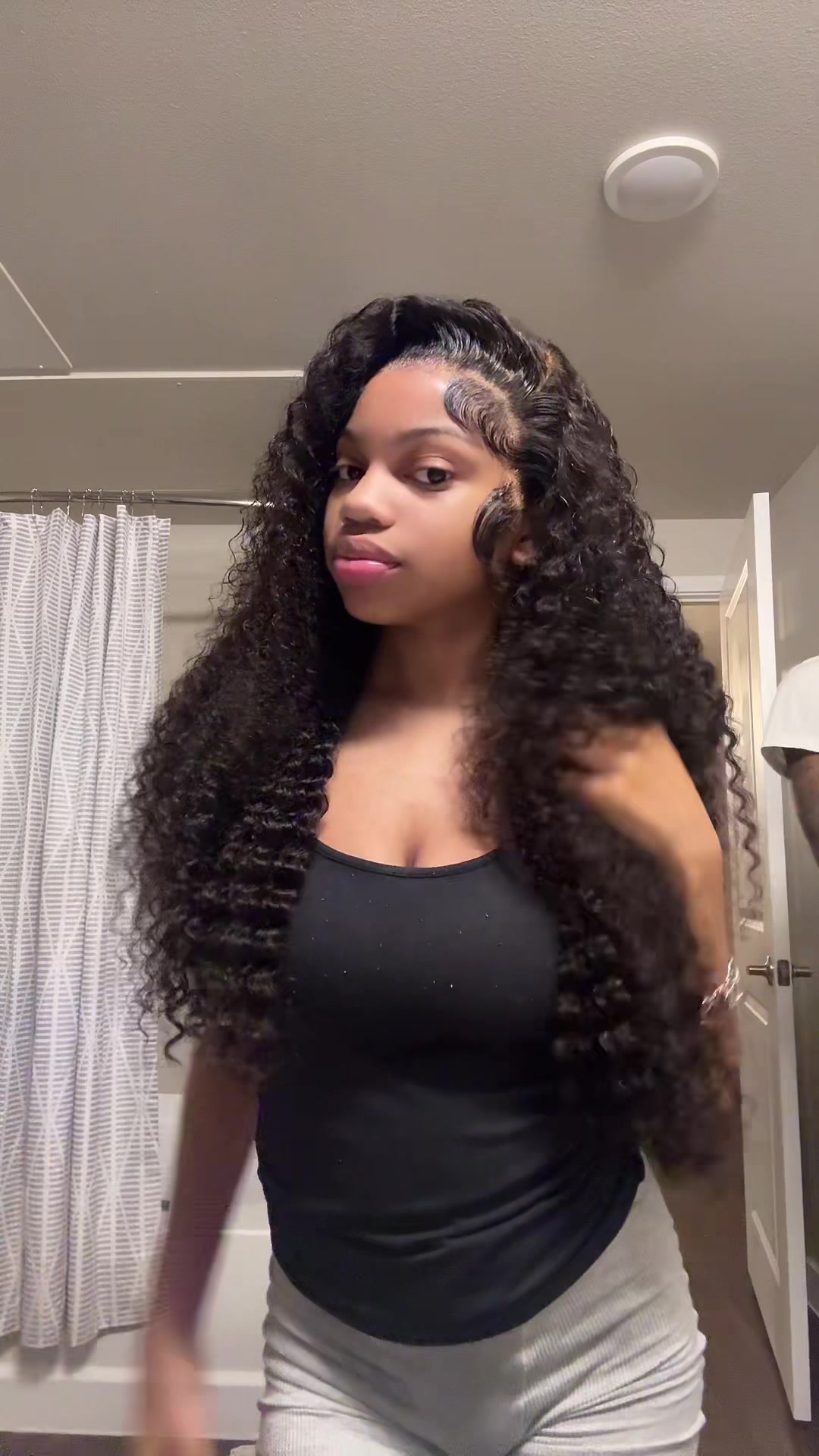 @👄.