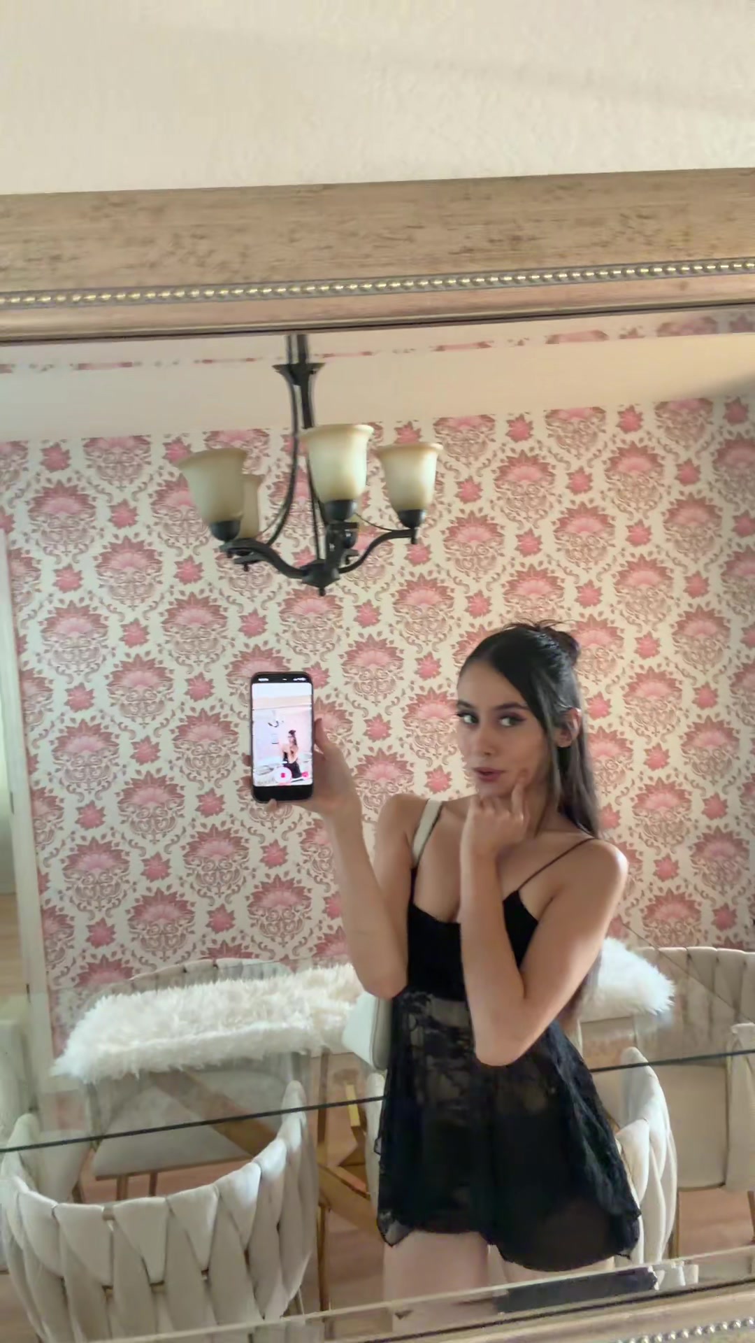 @ariana .