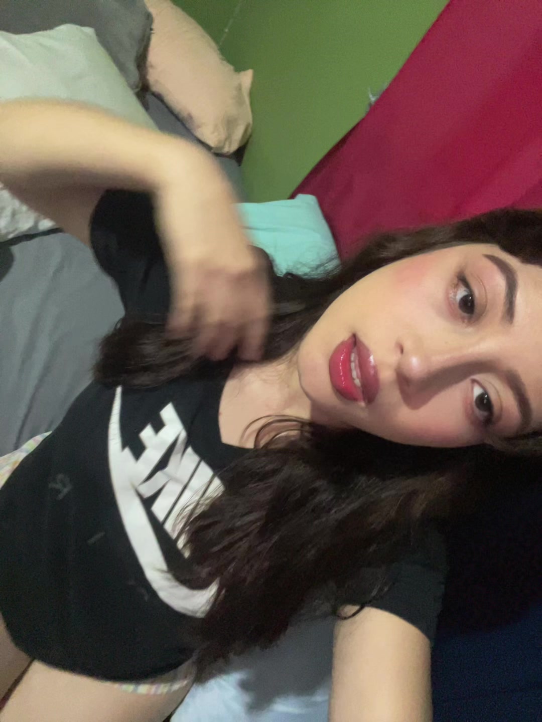 @Reyesss