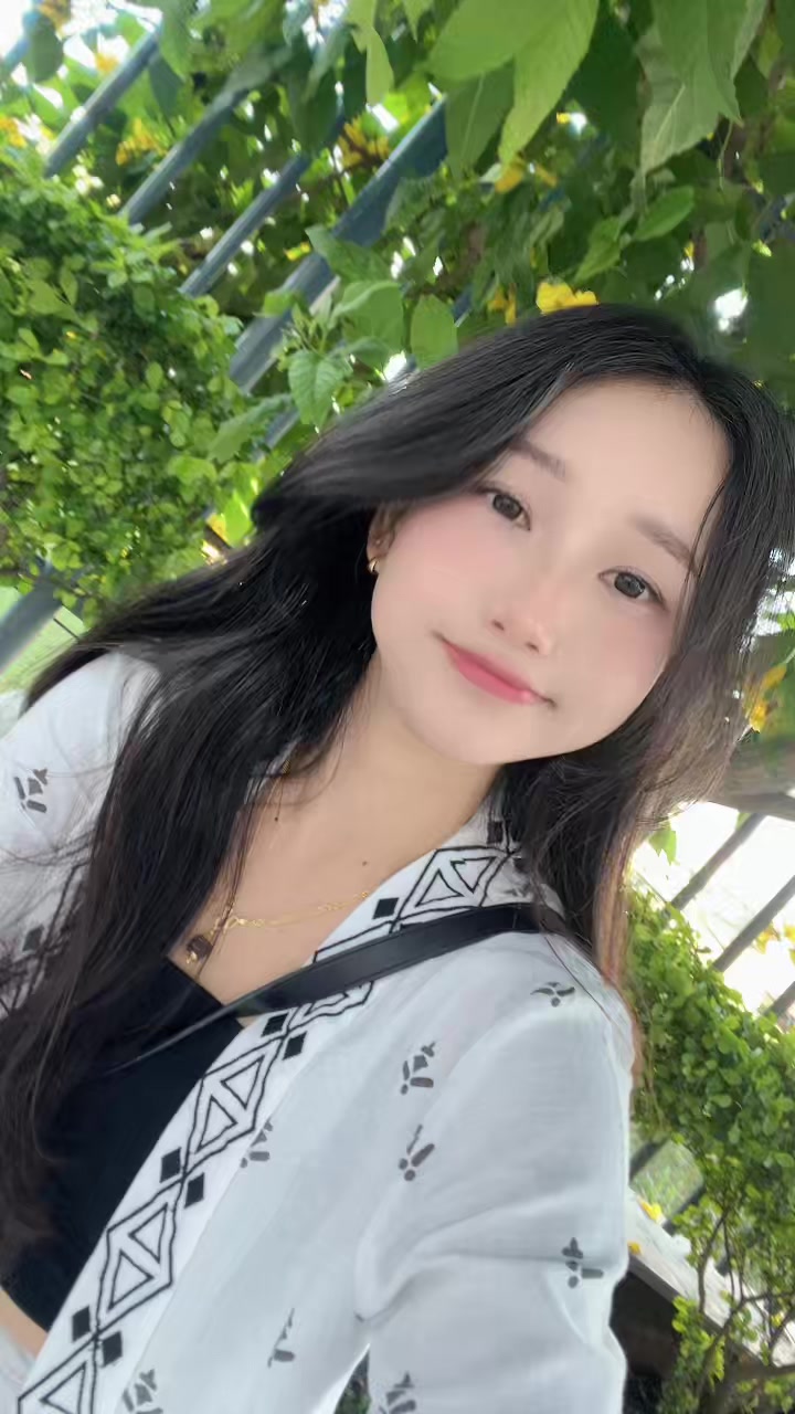 @jeenaraiii