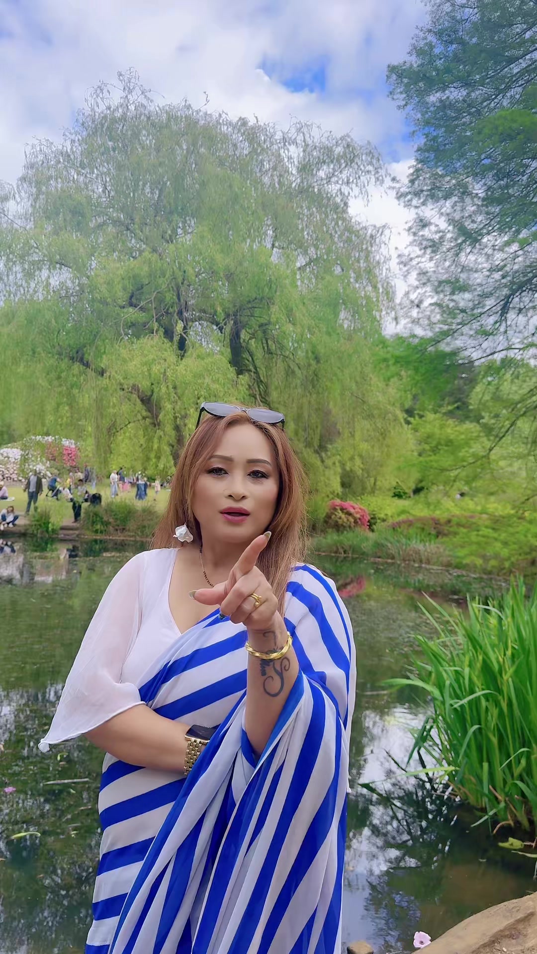 @Barsha gurung