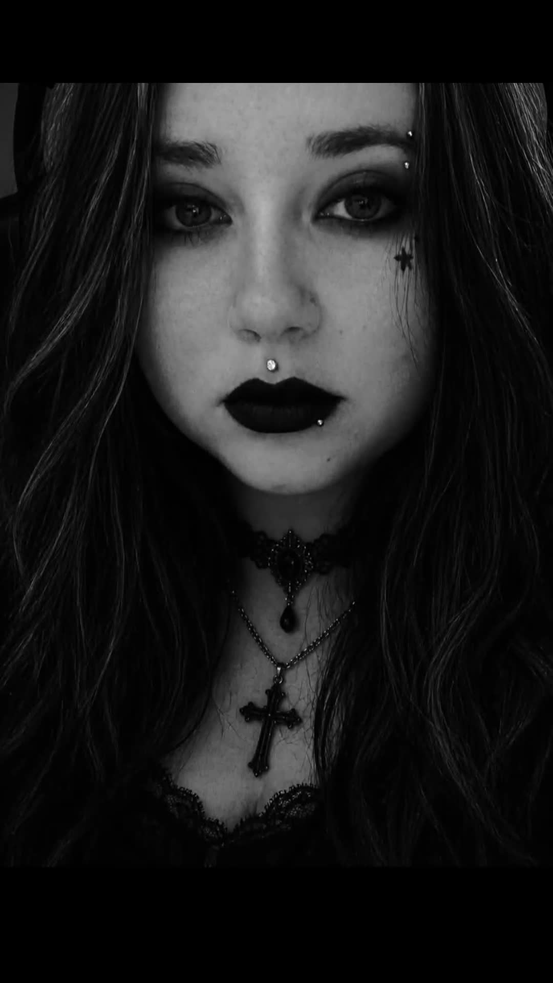 @DigitalGothMommi