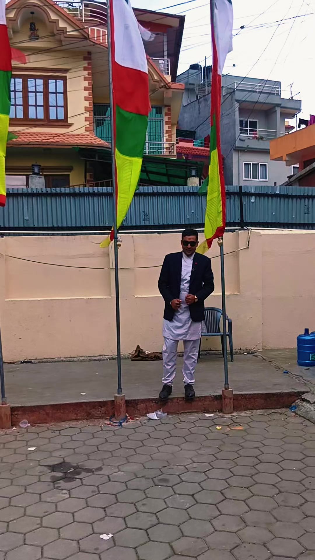 @niroj ghimire (माईला ✅)