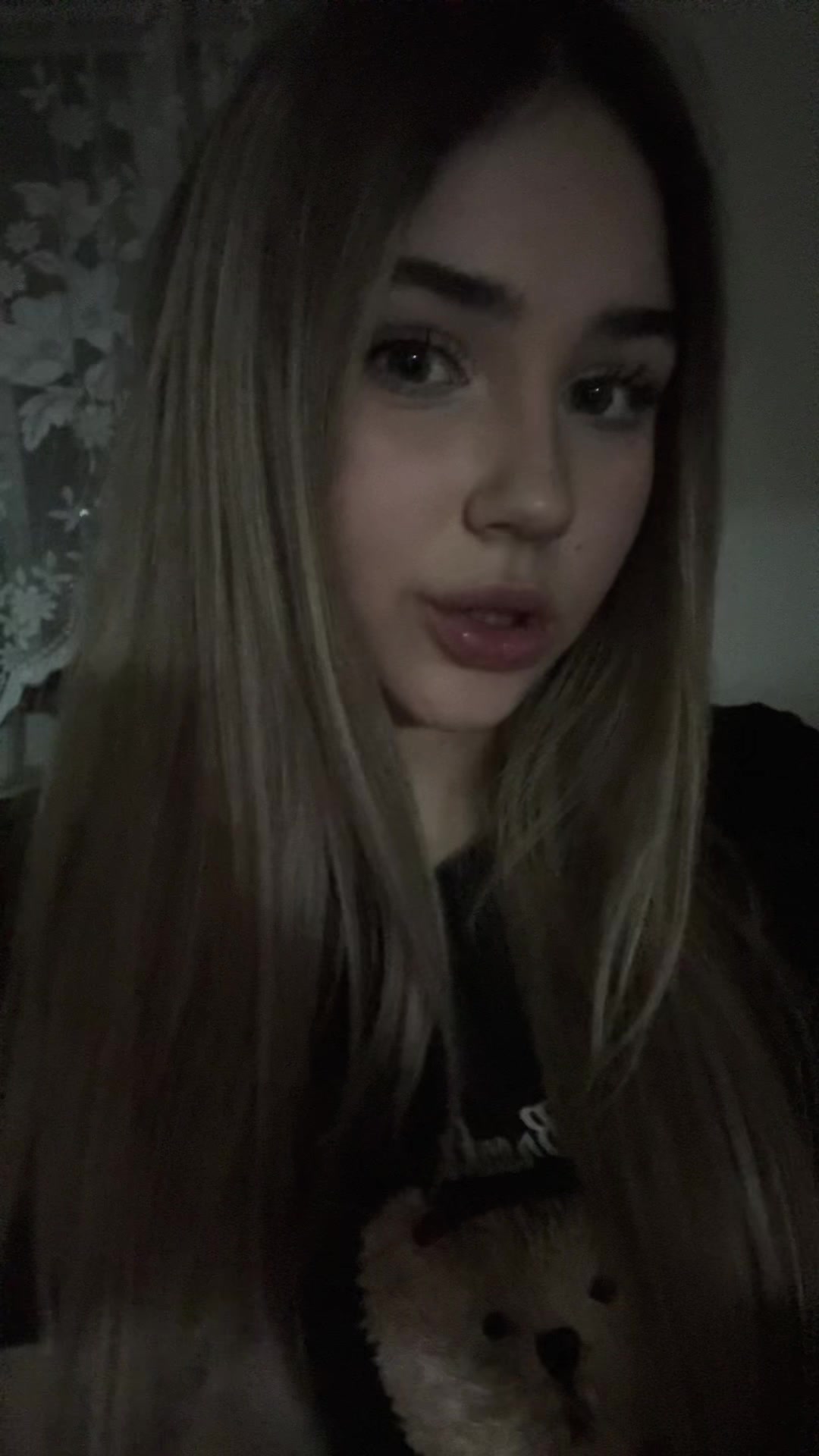 @ника бледная