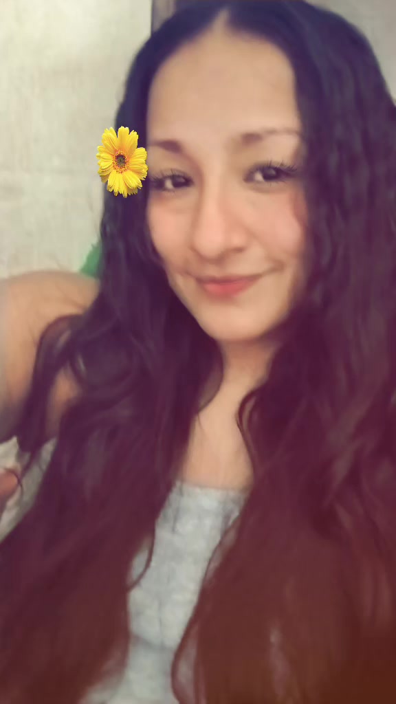 @Lore🌻