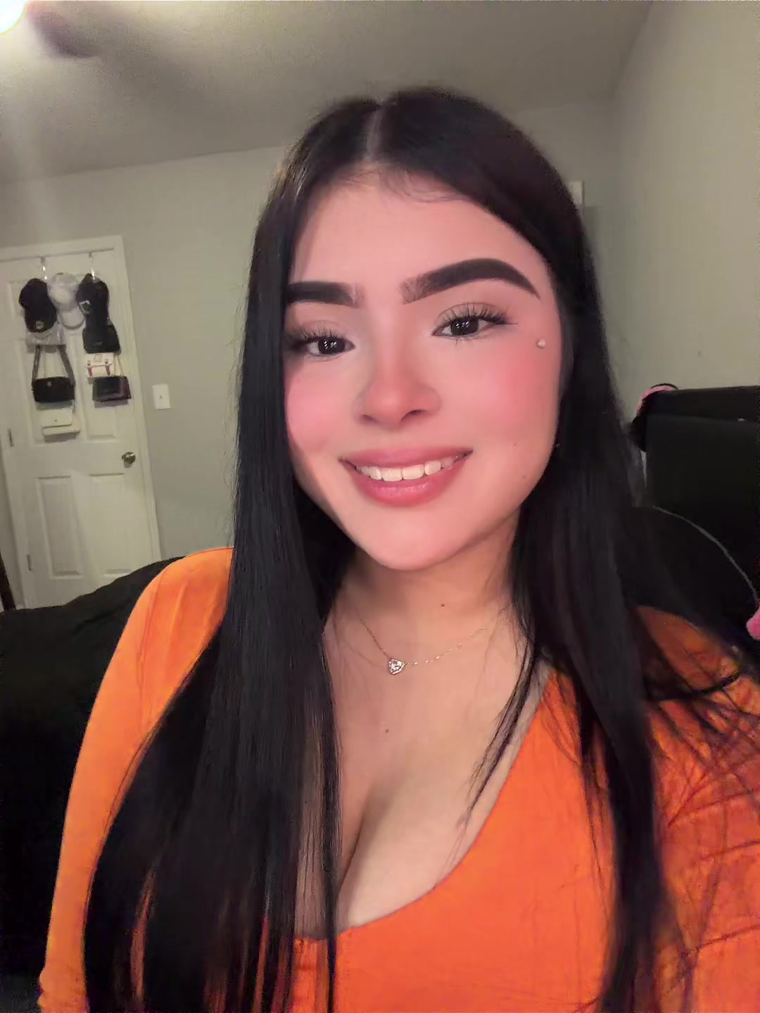 @𝓢𝓱𝓪𝓻𝓸𝓷 🧘🏻&zwj;♀️