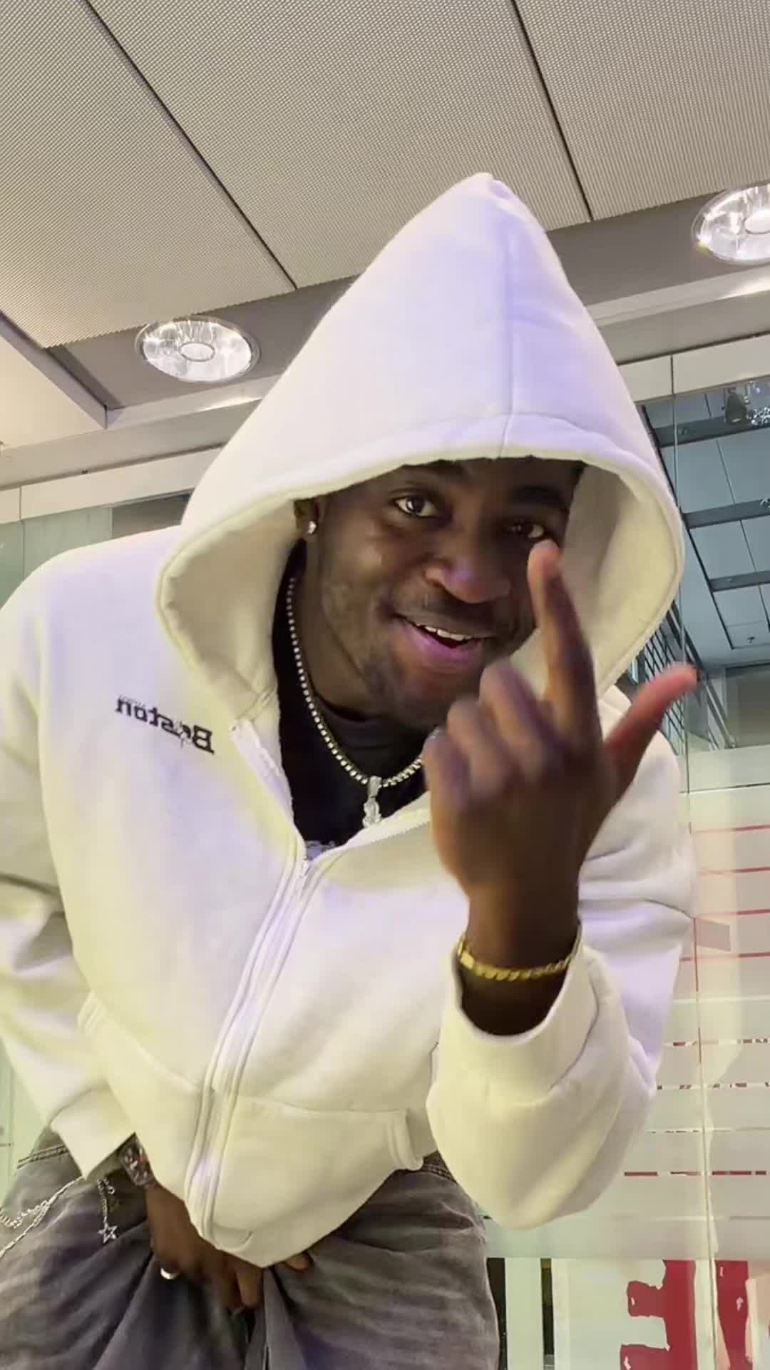 @tozikba