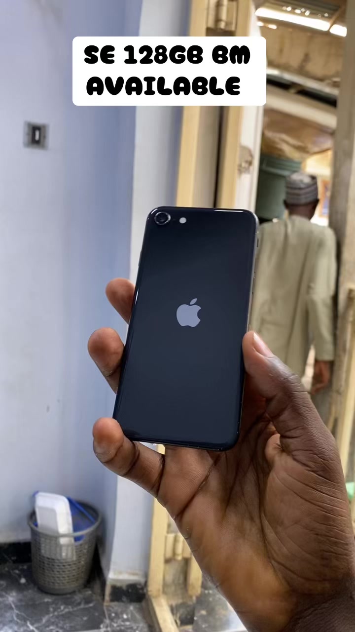 @Mae_arewa