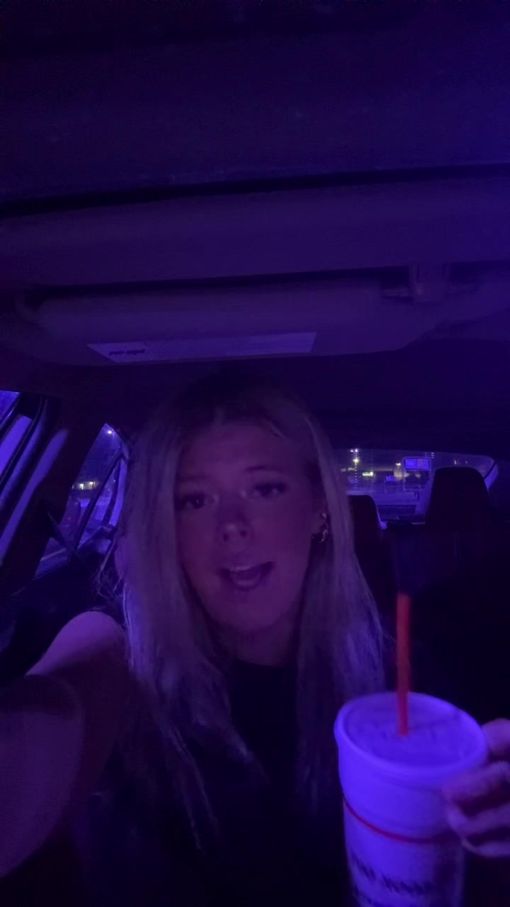 @bella