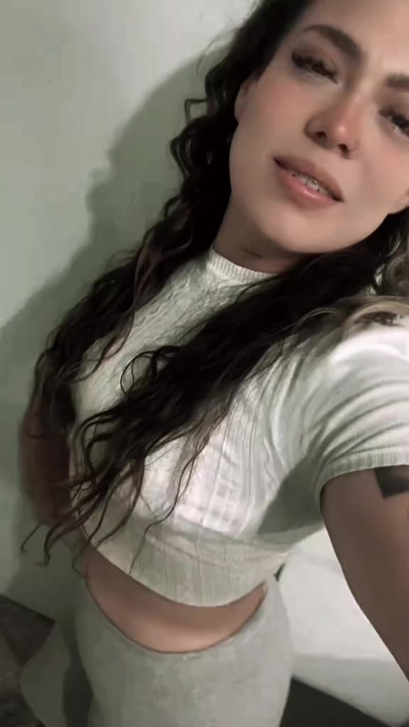 @ℳℯ𝓇ℯ𝓁𝓎𝓃 ℒℯℴ𝓃