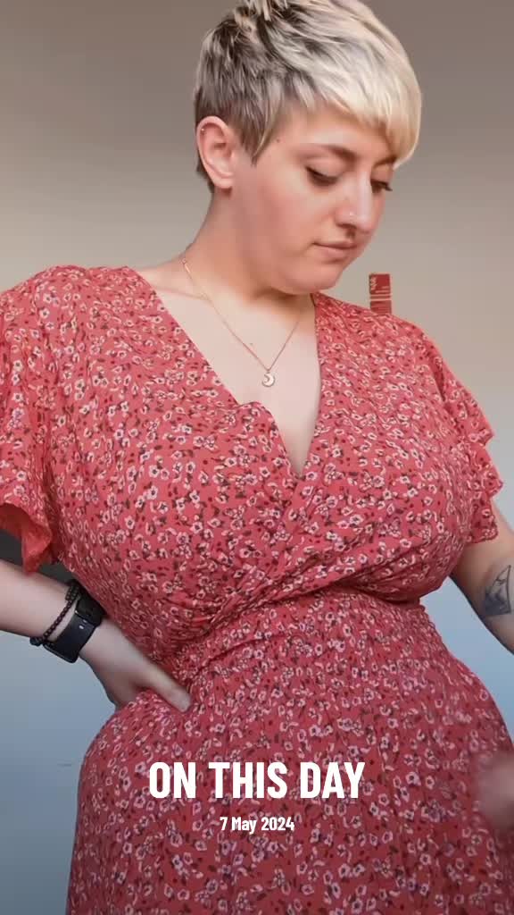@TheLilPixie 💜